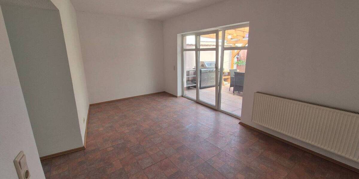 Mehrfamilienhaus, Wohnhaus Zschepplin Krippehna - 6 Zimmer, 210 m&sup2;, 199.999&euro; | Angebot:25725626