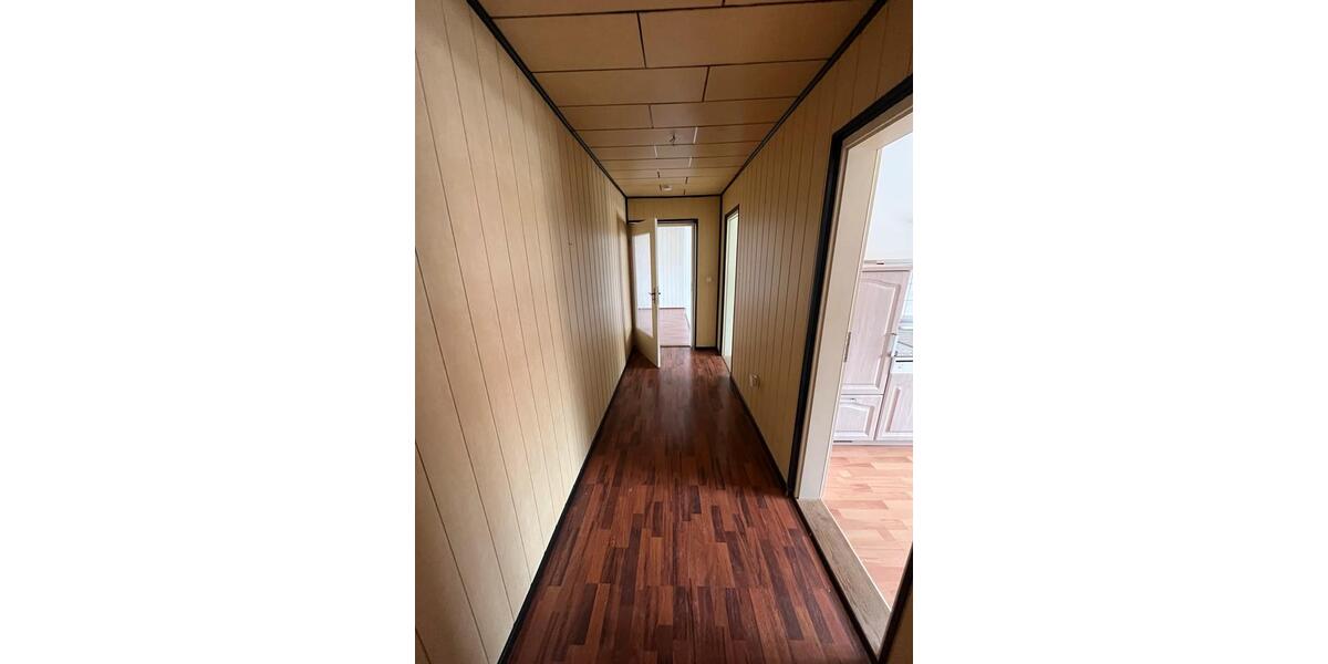 Erdgeschoßwohnung Hohenmölsen - 3 Zimmer, 68 m&sup2;, 690&euro; | Angebot:24828094