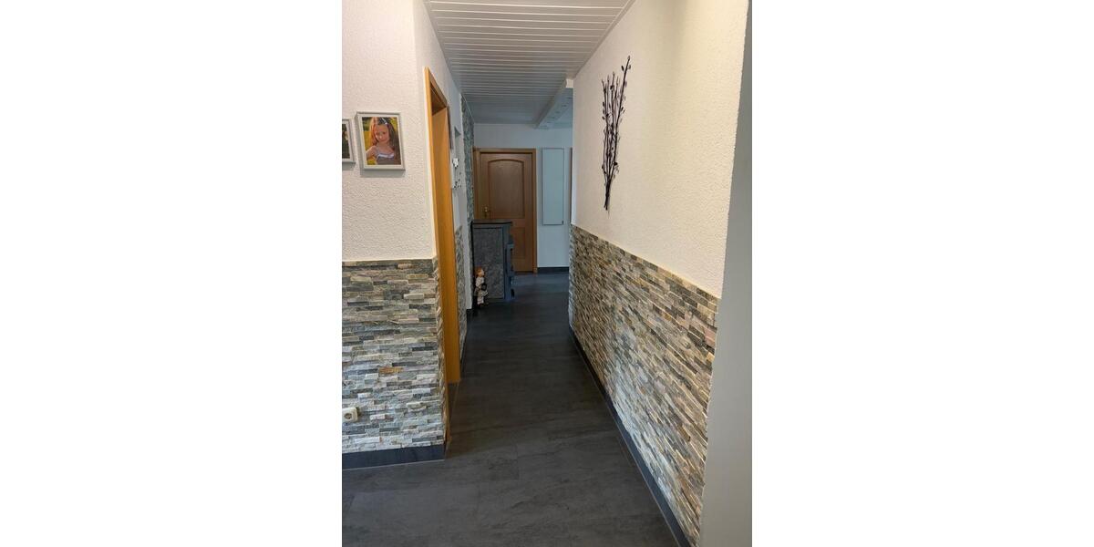 Einfamilienhaus Kabelsketal - 7 Zimmer, 178 m&sup2;, 372.000&euro; | Angebot:27122398