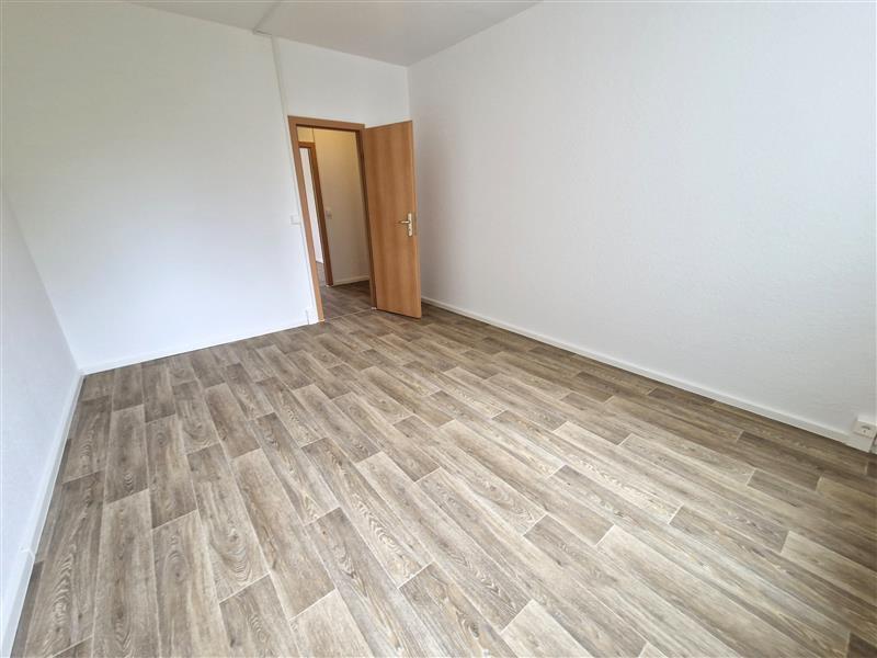 *NEU`* 3-Zimmer-Wohnung im 2.OG ab dem 15.12.2025 zu vermieten zimmer