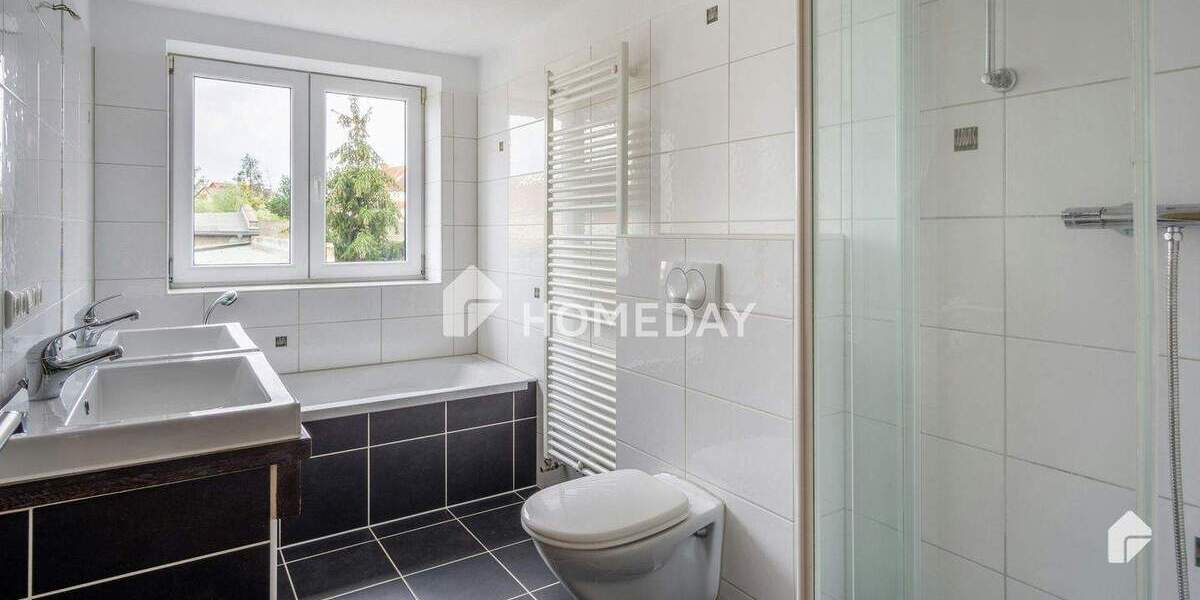 Mehrfamilienhaus, Wohnhaus Merseburg - 6 Zimmer, 750 m&sup2;, 490.000&euro; | Angebot:25696789