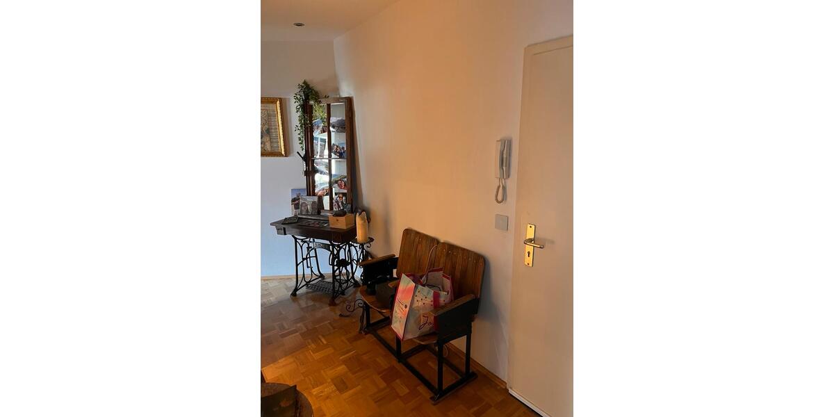 Dachgeschoßwohnung Sandersdorf-Brehna Roitzsch - 2 Zimmer, 50 m&sup2;, 1.000&euro; | Angebot:26661255
