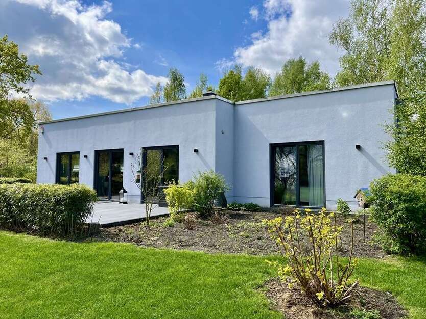 Haus zum Kaufen in Muldestausee OT Pouch 670.000 € 154 m²