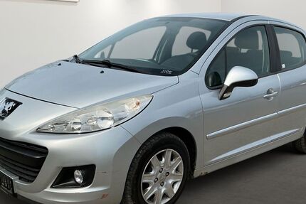 Peugeot 207 136.767 km 1.899 &euro; Brehna 06796