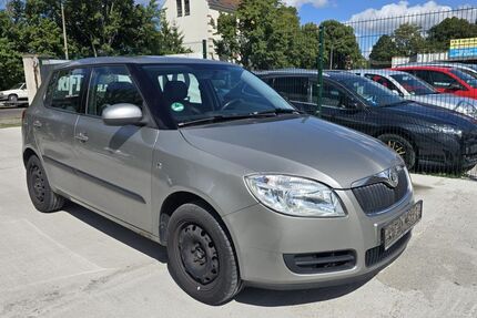 Skoda Fabia 321.000 km 990 &euro; Leipzig - Ost 04328
