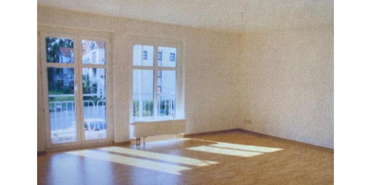 Brandis - 2 Zimmer KDB - renoviert und sanierte helle Wohnung zimmer