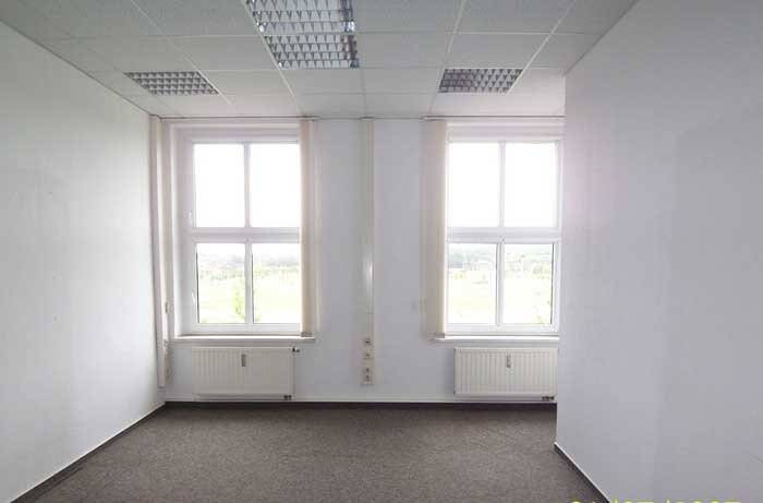 Gewerbeobjekt Rötha Espenhain - 2 Zimmer, 588 m&sup2;, 1.999&euro; | Angebot:25801829