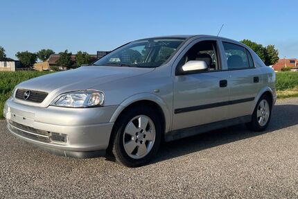 Opel Astra 156.000 km 660 &euro; Leuna 06237