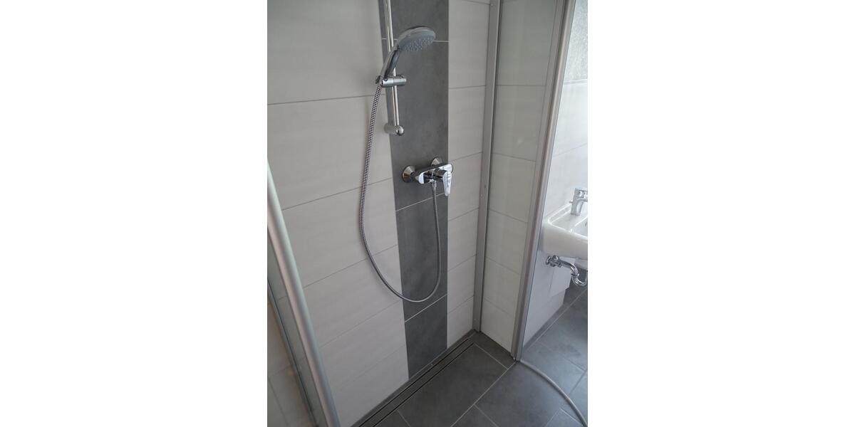 Erdgeschoßwohnung Hohenmölsen - 3 Zimmer, 60 m&sup2;, 370&euro; | Angebot:25634476