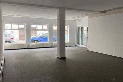 große Gewerbefläche für Büro oder Einzelhandel zimmer