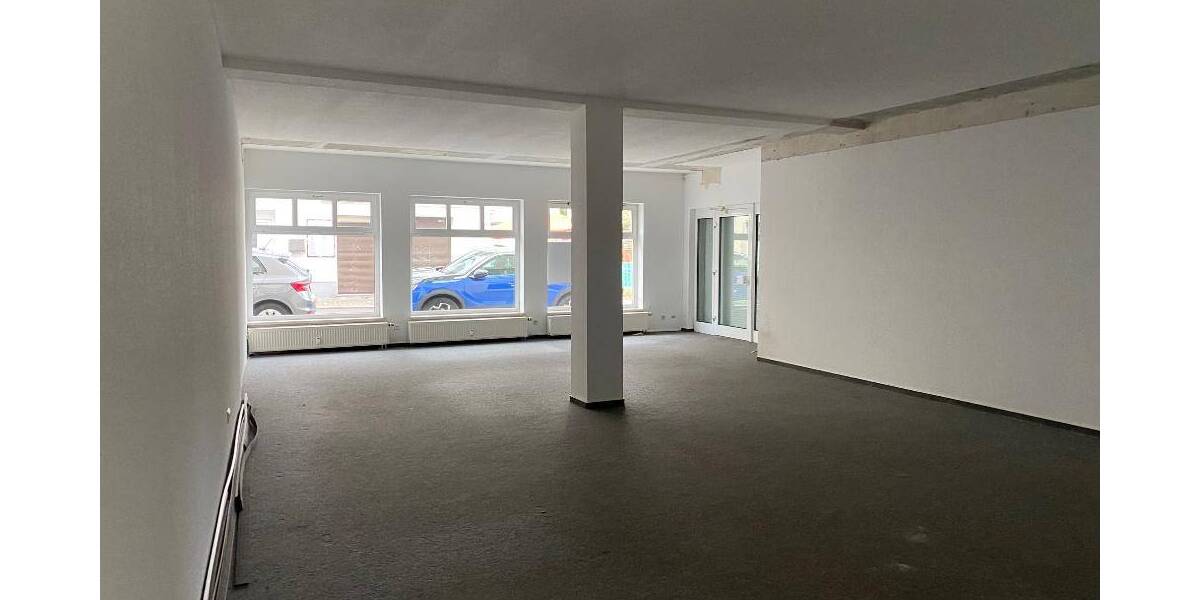 große Gewerbefläche für Büro oder Einzelhandel zimmer