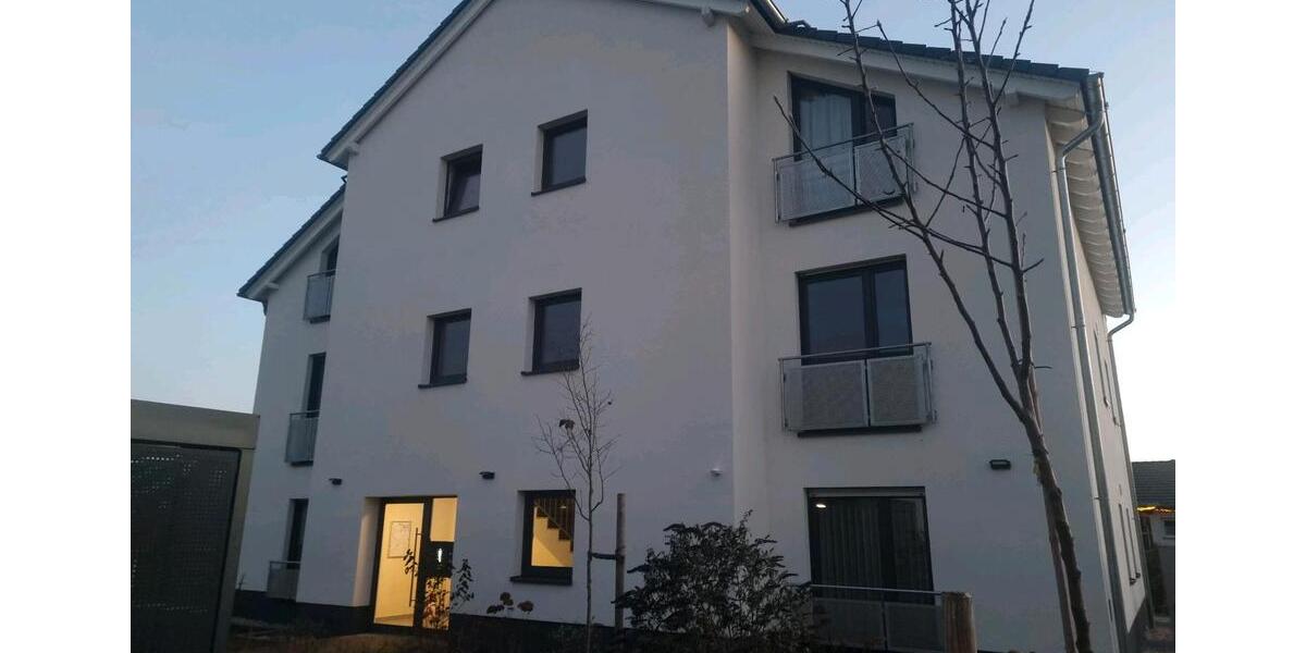 Helle Dachgeschosswohnung in Zscherndorf 2 zimmer