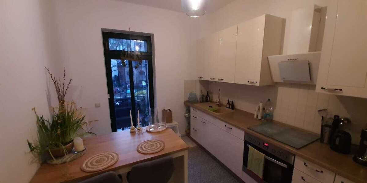 +++ Gohlis Süd, vermietete 3 - Zimmerfamilienwohnung mit Gartenanteil, Neue Heizung 2025 +++ 3 zimmer