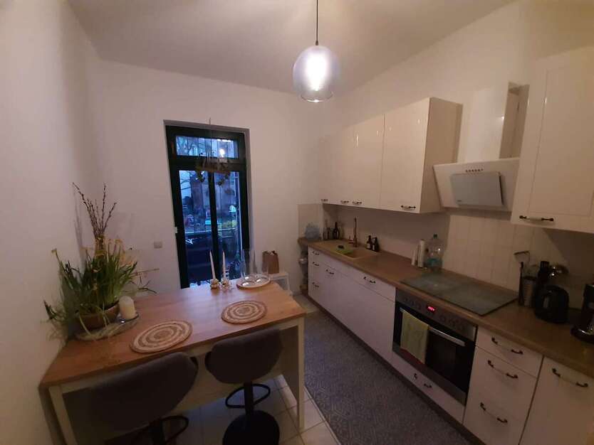 +++ Gohlis Süd, vermietete 3 - Zimmerfamilienwohnung mit Gartenanteil, Neue Heizung 2025 +++ 3 zimmer