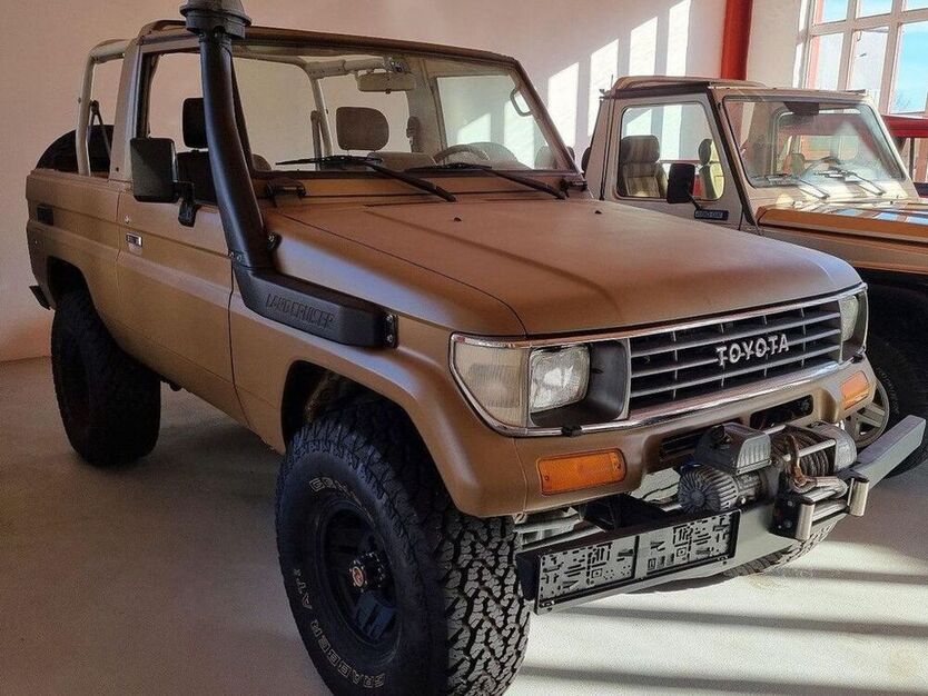 Land Cruiser