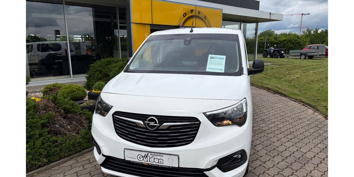 Opel Combo 45.390 km 17.300 &euro; Delitzsch OT Döbernitz 04509