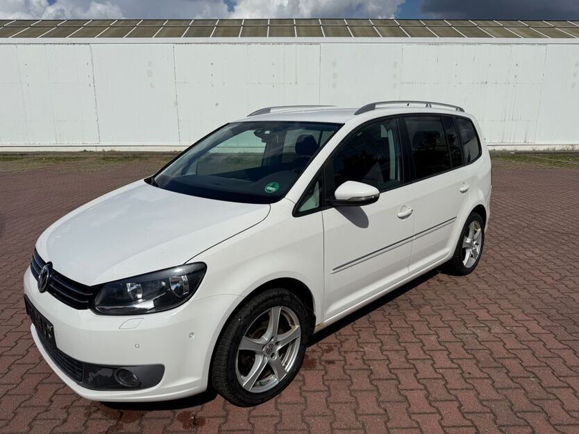 VW Touran 195.000 km 5.600 € Halle/S. 06132