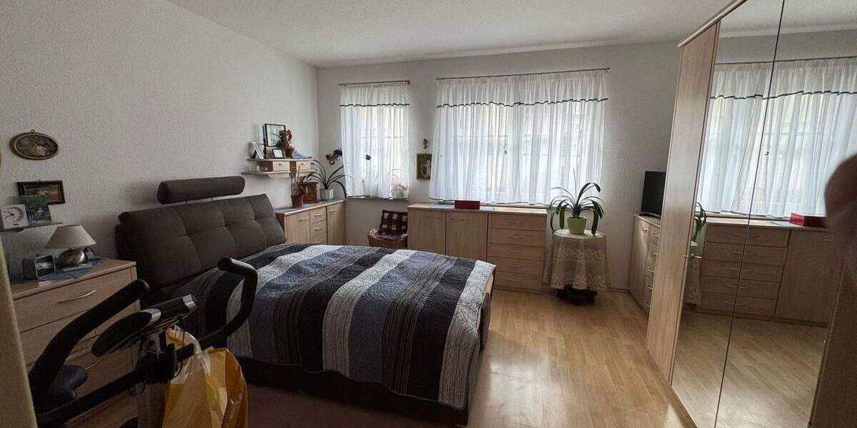 Etagenwohnung Wurzen - 2 Zimmer, 85 m&sup2;, 105.000&euro; | Angebot:25742154