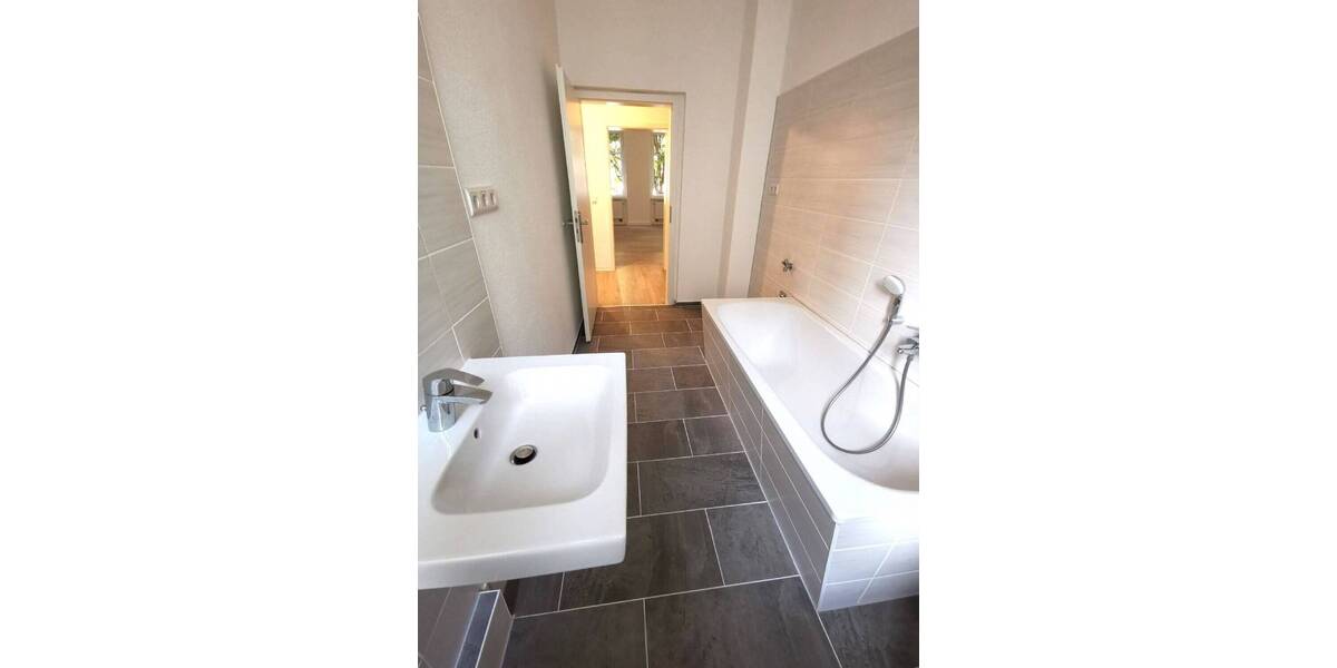 Etagenwohnung Eilenburg - 3 Zimmer, 76 m&sup2;, 623&euro; | Angebot:23326665