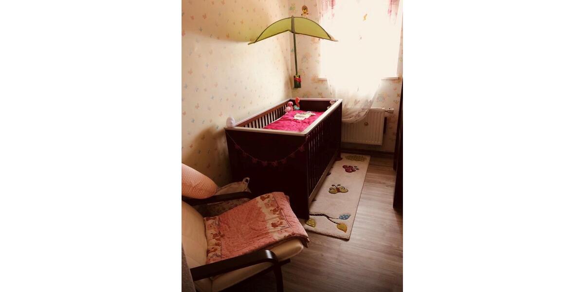 Etagenwohnung Hohenmölsen - 7 Zimmer, 150 m&sup2;, 149.000&euro; | Angebot:26827525