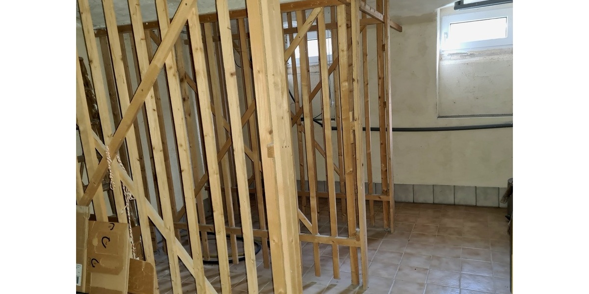 KNAUTKLEEBERG +2 RAUM WOHNUNG + EINBAUKÜCHE MÖGLICH + AB SOFORT - Etagenwohnung Leipzig Knautkleeberg-Knauthain | Angebot:27339915