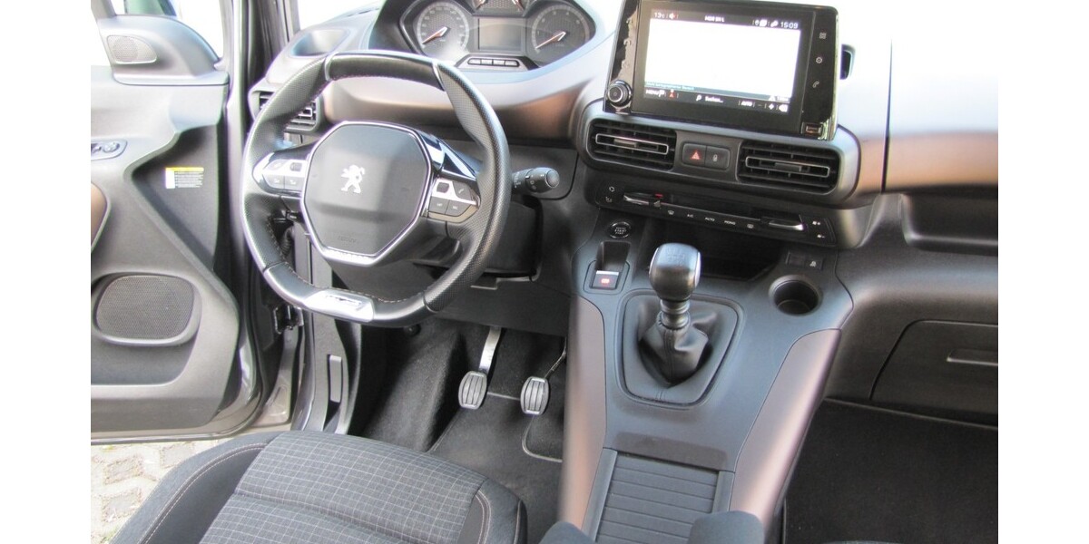 Peugeot Rifter GT-Line L2 53.975 km 20.900 &euro; Böhlen 04564