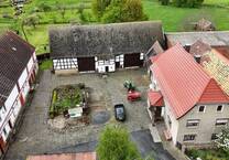 Teilweise denkmalgeschützter 3-Seitenhof in Zwenkau mit viel Potential zu verkaufen