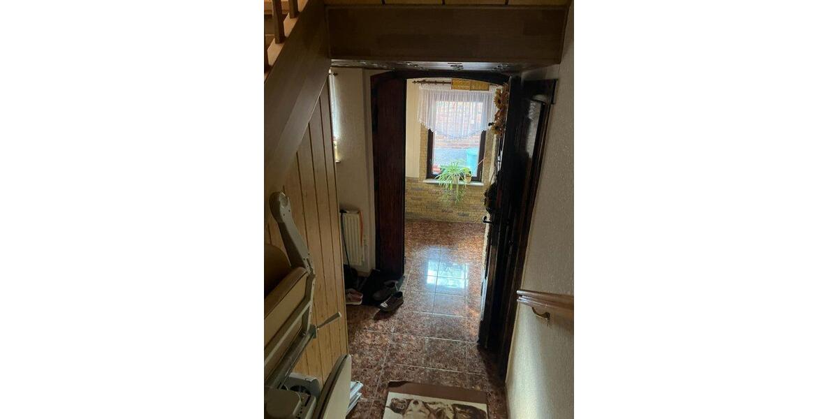 Einfamilienhaus Lützen - 8 Zimmer, 130 m&sup2;, 225.000&euro; | Angebot:26562480