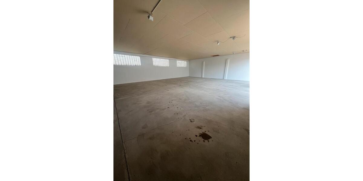 VERMIETUNG Gewerbe-Lagerhalle 240qm in Leipzig zimmer