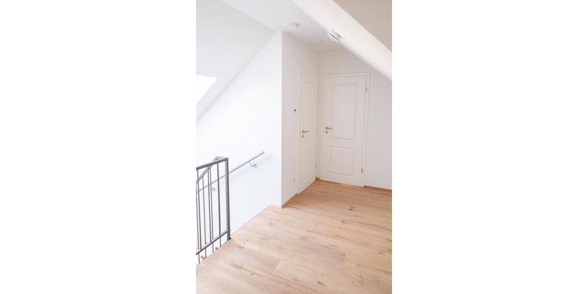 Etagenwohnung Leipzig Ost - 4 Zimmer, 99 m&sup2;, 1.482&euro; | Angebot:26277571