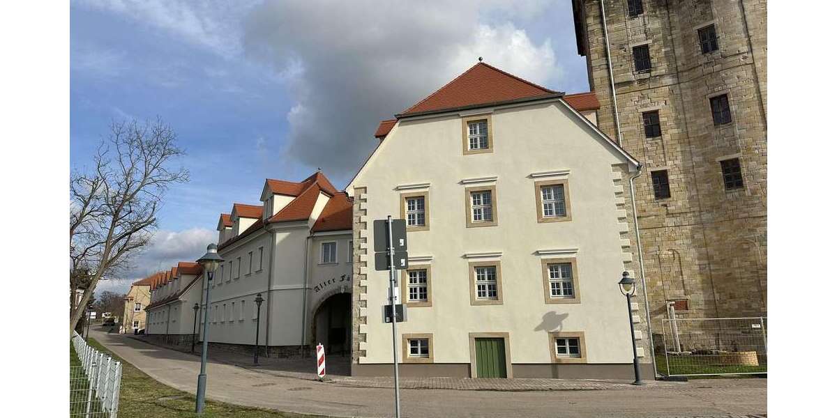 Einfamilienhaus Bad Dürrenberg - 3 Zimmer, 112 m&sup2;, 1.344&euro; | Angebot:27032653