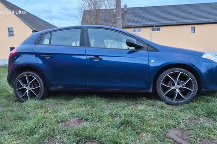 Fiat Bravo 192.000 km 1.550 &euro; Lucka 04613