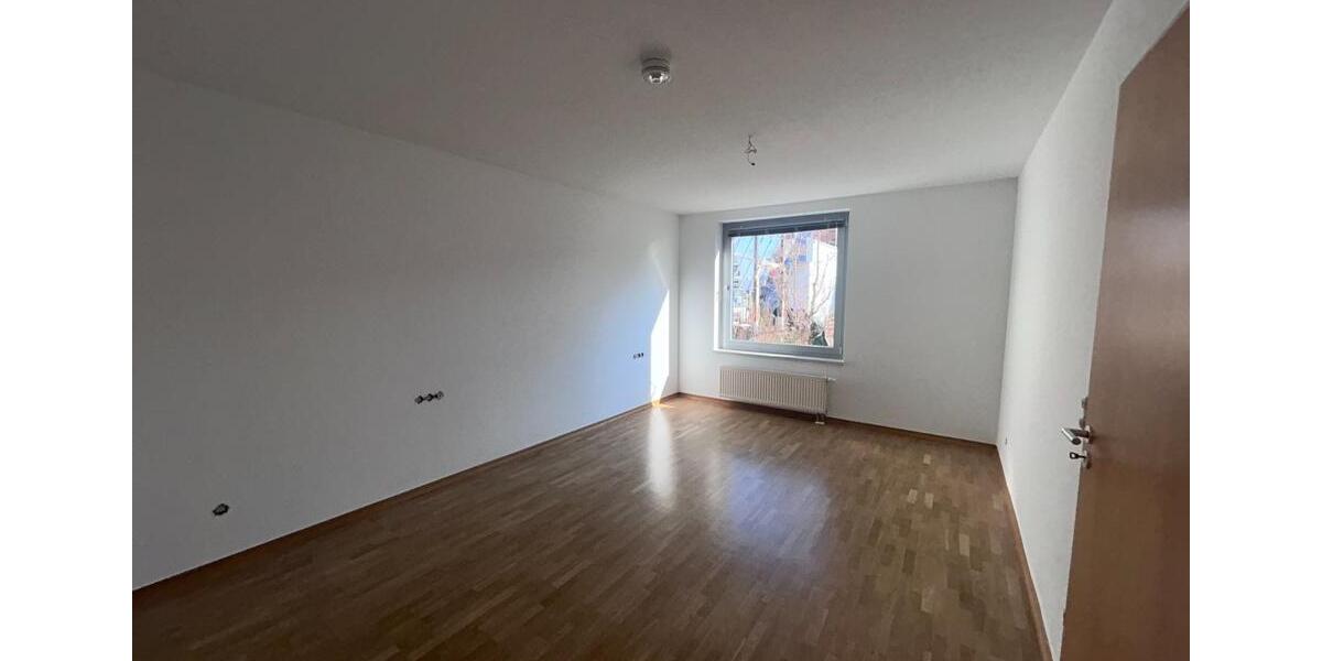 Einfamilienhaus Leipzig - 2 Zimmer, 91 m&sup2;, 988&euro; | Angebot:25756467