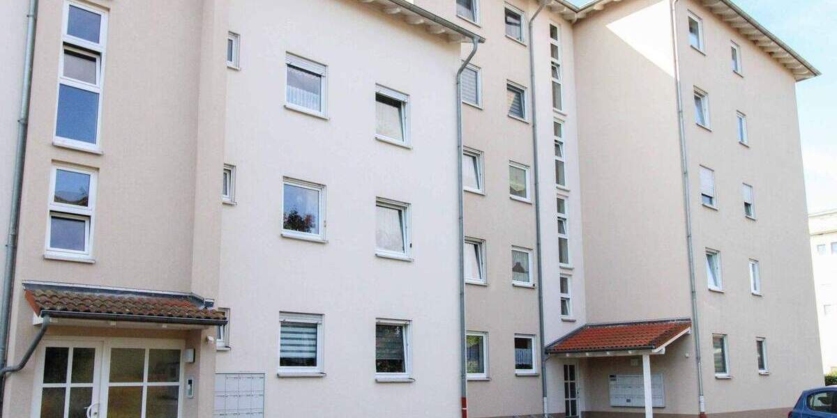 Ort der Gemütlichkeit: bezugsfreie, barrierearme 3-Zi.-Whg. + 2 TG-Stellplätze in Leipzig-Lindenthal 3 zimmer