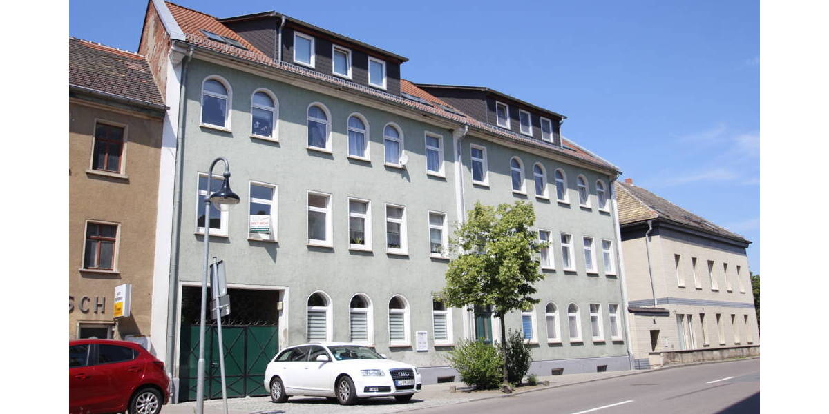 Etagenwohnung Lützen - 4 Zimmer, 110 m&sup2;, 850&euro; | Angebot:23957746