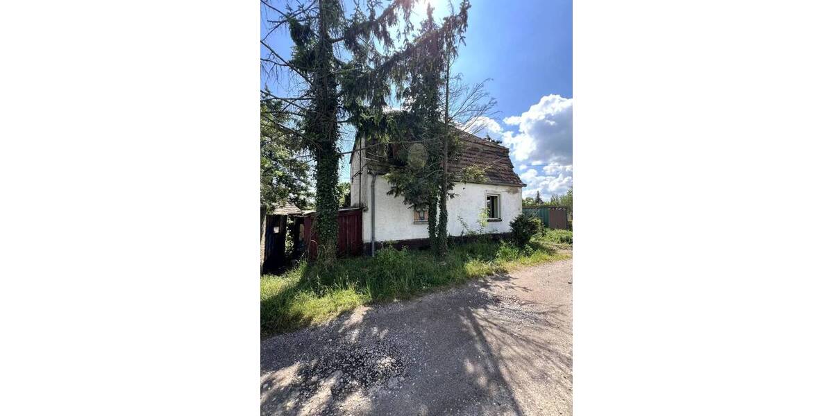 Einfamilienhaus Kabelsketal Dieskau - 4 Zimmer, 135 m&sup2;, 110.000&euro; | Angebot:25668008