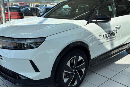 Opel Grandland (X) 4.815 km 36.990 &euro; Borna 04552