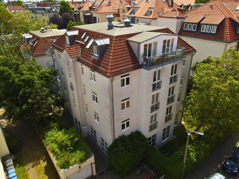 Gewerbe- Wohneinheit mit großem Garten & Stellplatz 4 zimmer