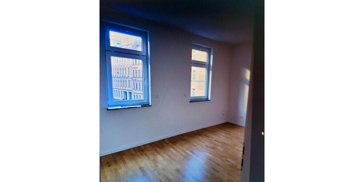 Dachgeschoßwohnung Leipzig Nordost - 4 Zimmer, 140 m&sup2;, 1.990&euro; | Angebot:25895805
