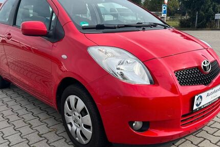 Toyota Yaris 164.711 km 2.700 &euro; Borna 04552
