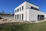 Traumhaus zu vermieten! Neugebaute 277m²-Villa mit Pool, Sauna und Kamin am Zwenkauer See!