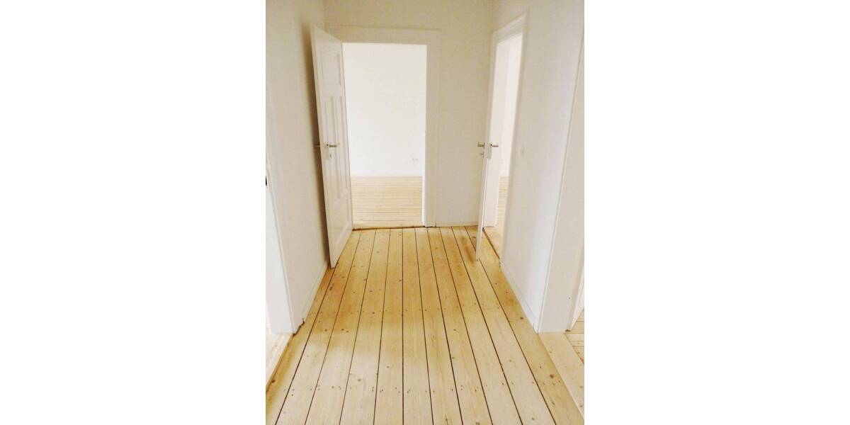 Etagenwohnung Leipzig Sellerhausen-Stünz - 2 Zimmer, 68 m&sup2;, 680&euro; | Angebot:26258796