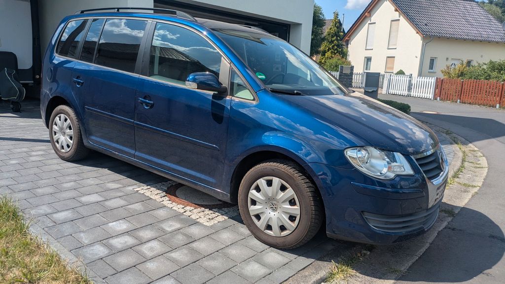 VW Touran 283.500 km 2.500 &euro; Parthenstein 04668