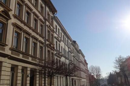 Kleines Raumwunder: DG-Wohnung mit EBK | 2 RW | Gohlis-Süd 2 zimmer