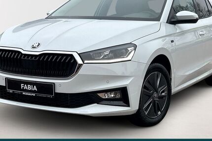 Skoda Fabia 6.000 km 22.980 &euro; Merseburg 06217