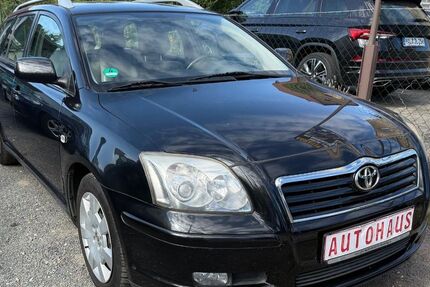 Toyota Avensis 176.000 km 2.290 € Halle Saale 06132