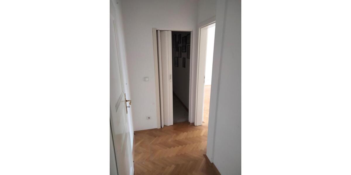 Etagenwohnung Leipzig Mitte - 2 Zimmer, 82 m&sup2;, 885&euro; | Angebot:26036432