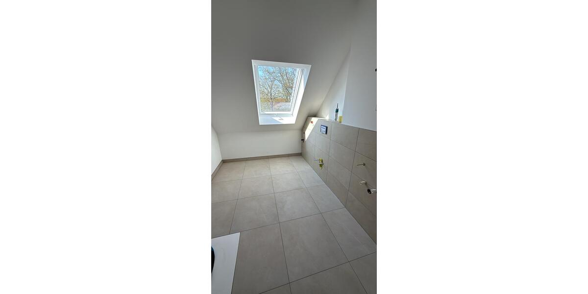 Dachgeschoßwohnung Leipzig Ost - 3 Zimmer, 75 m&sup2;, 1.050&euro; | Angebot:26215165