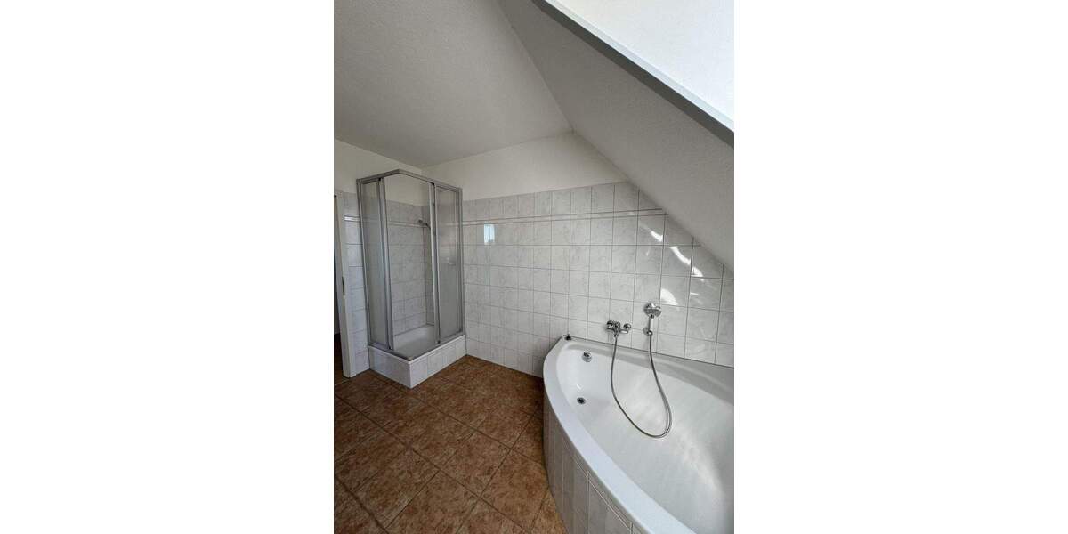 Etagenwohnung Naunhof Erdmannshain - 3 Zimmer, 97 m&sup2;, 700&euro; | Angebot:25701658