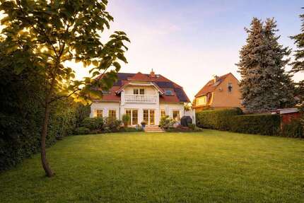 Haus Markkleeberg - 10 Zimmer, 309 m&sup2;, 1.289.000&euro; | Angebot:26274619